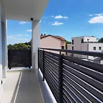 Villa Emperor Exchange *