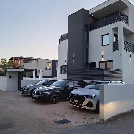 Villa Emperor Exchange