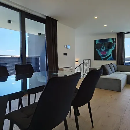 Emperor Exchange Srima