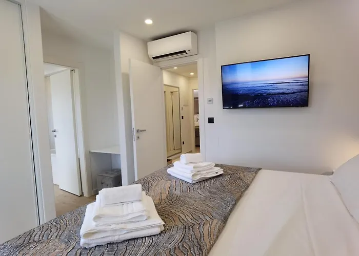 Villa Emperor Exchange Srima