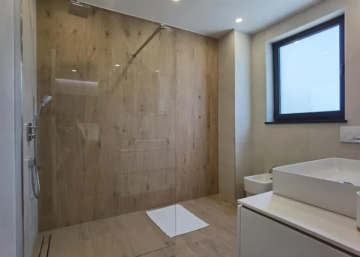 Emperor Exchange Villa