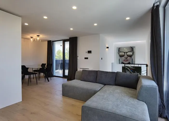 Emperor Exchange * Srima