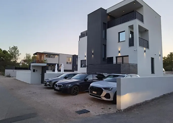 Villa Emperor Exchange