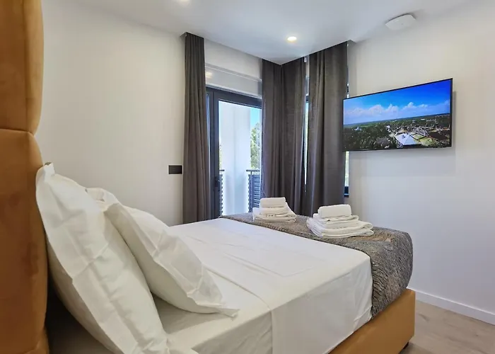 Villa Emperor Exchange Srima