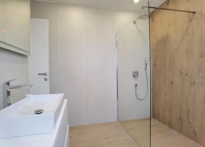 Villa Emperor Exchange *